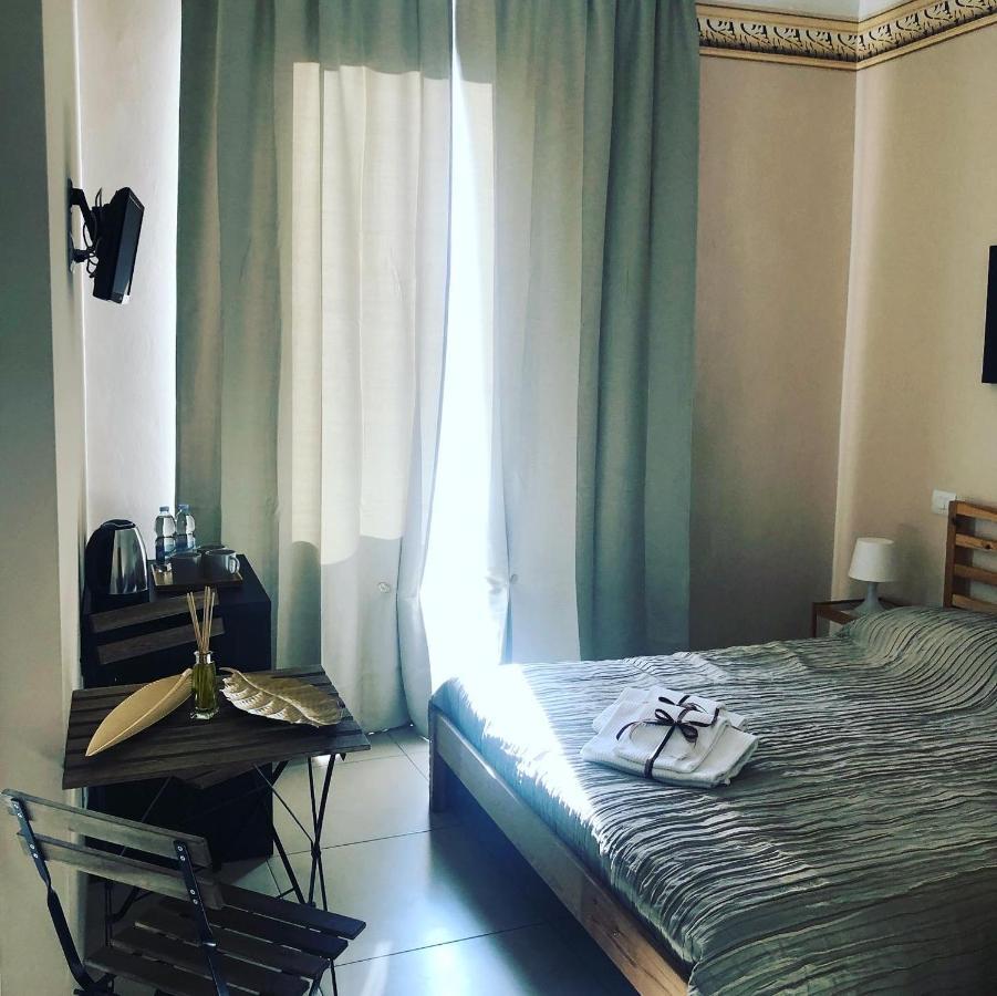 Via Fiume Cento 17 Hotel La Spezia Luaran gambar